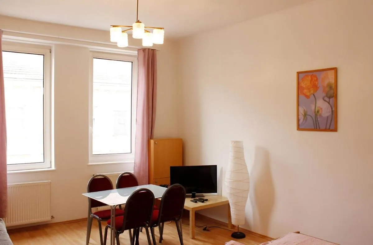 Kuffner Apartment Vienna